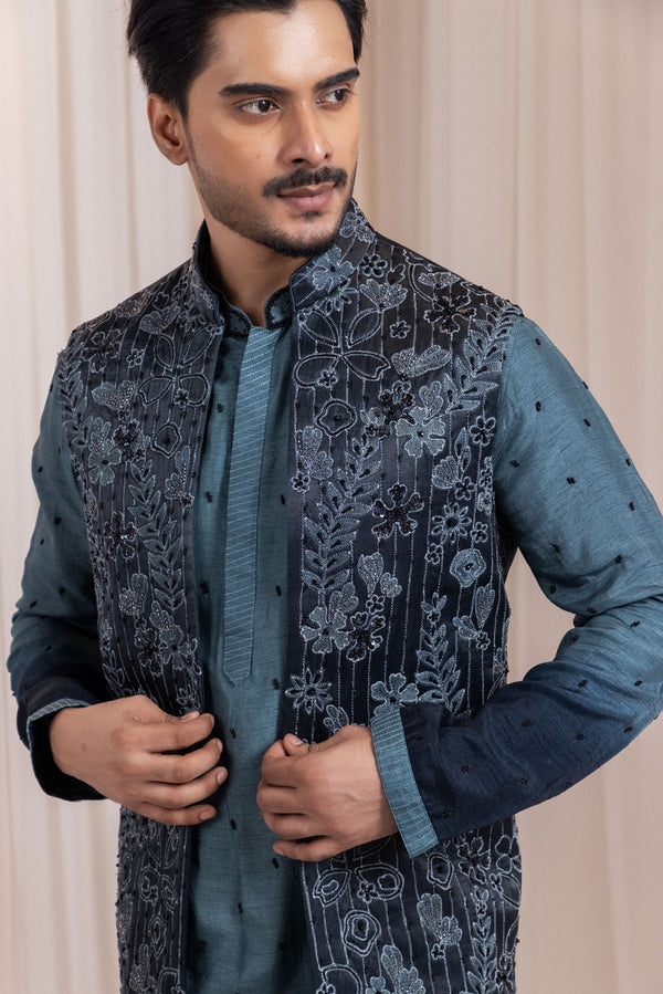 Buy Latest Puja Event Dress for Men at Best Prices - Smriti Apparels Buy Latest Puja Event Dress for Men at Best Prices - Smriti Apparels